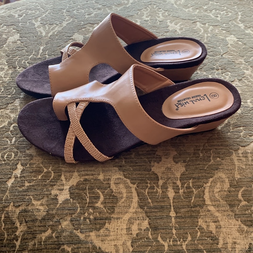 NEW-LENA LUISA BEIGE WEDGE SANDAL SZ 8 - Picture 3 of 8